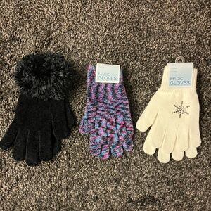 Lot of 3 Pairs of Women’s Gloves